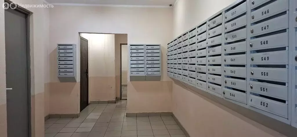 2-комнатная квартира: посёлок городского типа Октябрьский, улица ... - Фото 2