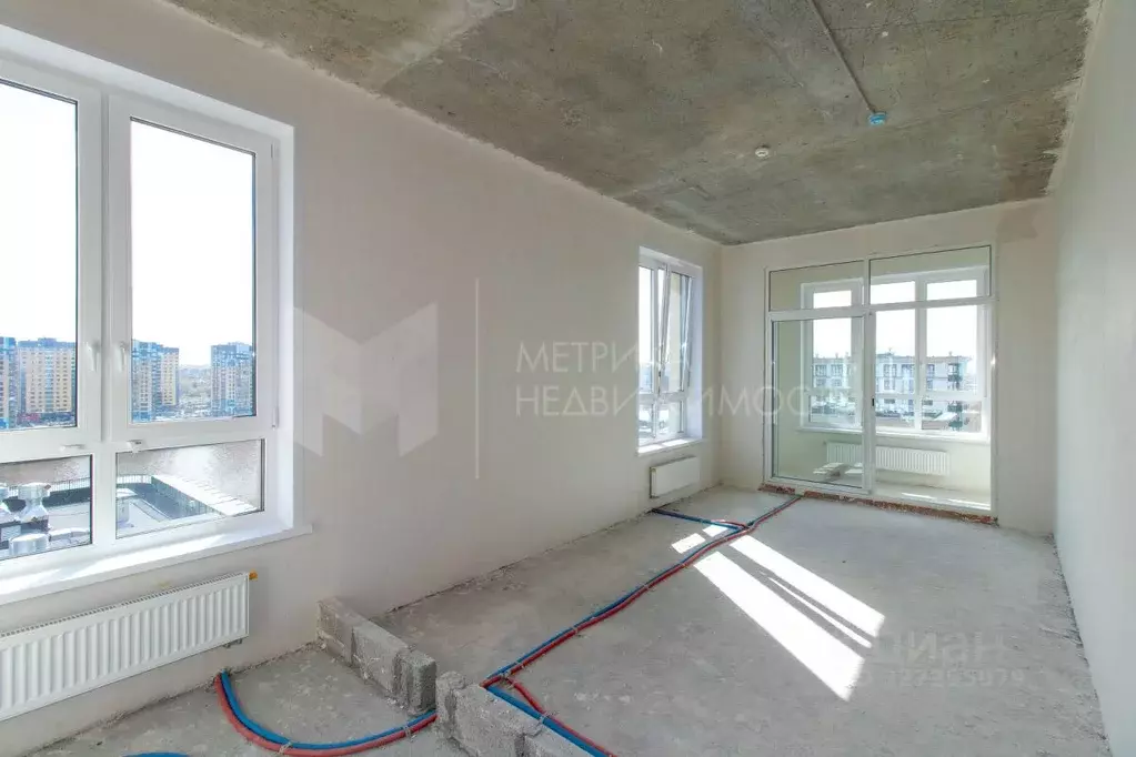 2-к кв. Тюменская область, Тюмень ул. Пожарных и Спасателей, 1к1 (91.0 ... - Фото 1