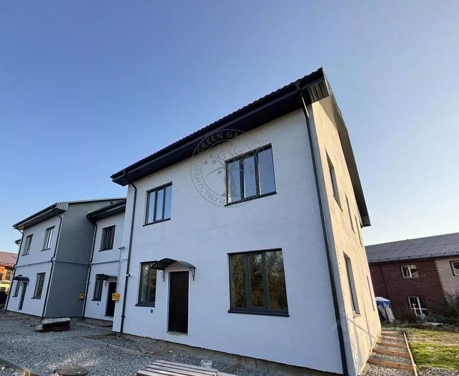 Таунхаус в Свердловская область, Екатеринбург ул. Черемшанская, 16 ... - Фото 1