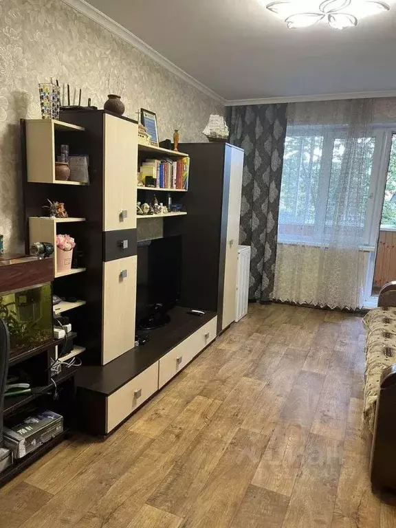 2-к кв. Белгородская область, Старый Оскол Молодогвардеец мкр, 5 (45.0 ... - Фото 0
