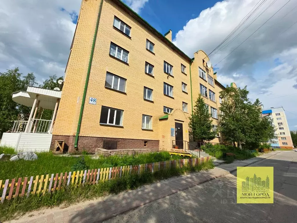 3-к кв. Ханты-Мансийский АО, Пыть-Ях Магистральная ул., 48 (84.9 м) - Фото 1