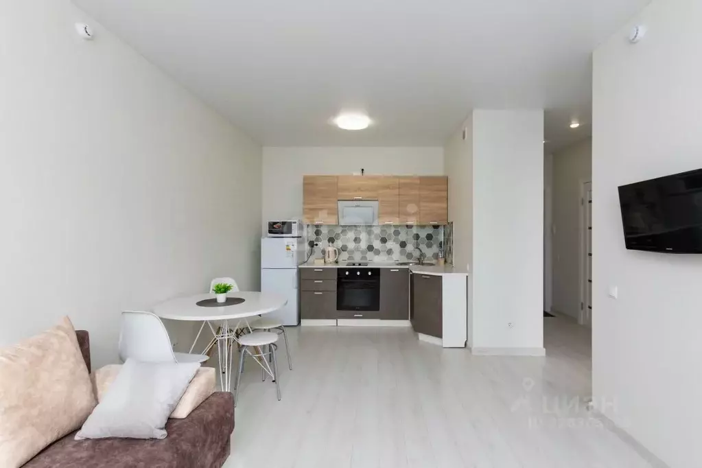 1-к кв. Тюменская область, Тюмень ул. Алматинская, 6 (38.0 м) - Фото 2