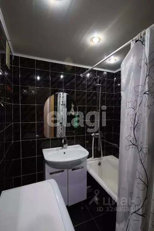 2-к кв. Саха (Якутия), Якутск просп. Михаила Николаева, 40/7 (51.5 м) - Фото 1