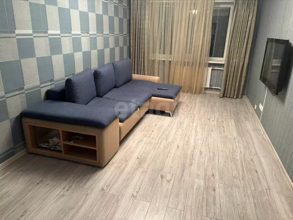 3-к кв. Красноярский край, Красноярск ул. Ленина, 126 (68.0 м) - Фото 0