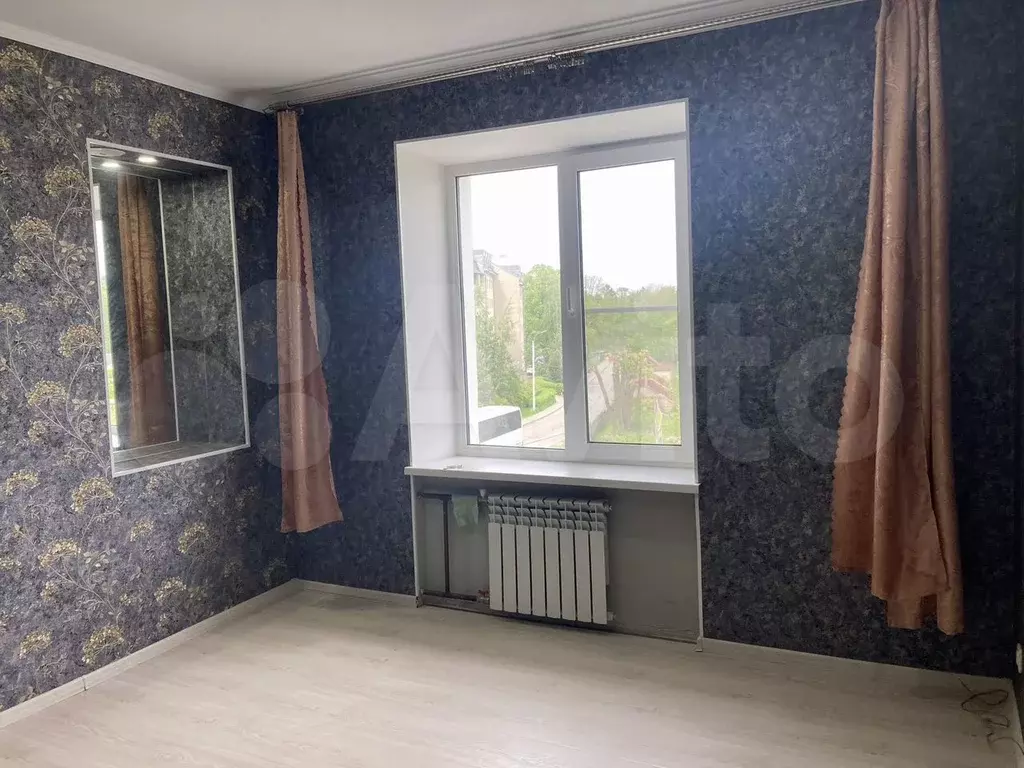 Комната 14,8 м в 3-к., 3/3 эт. - Фото 0
