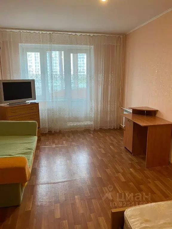 1-к кв. Курская область, Курск просп. Вячеслава Клыкова, 36 (37.0 м) - Фото 1