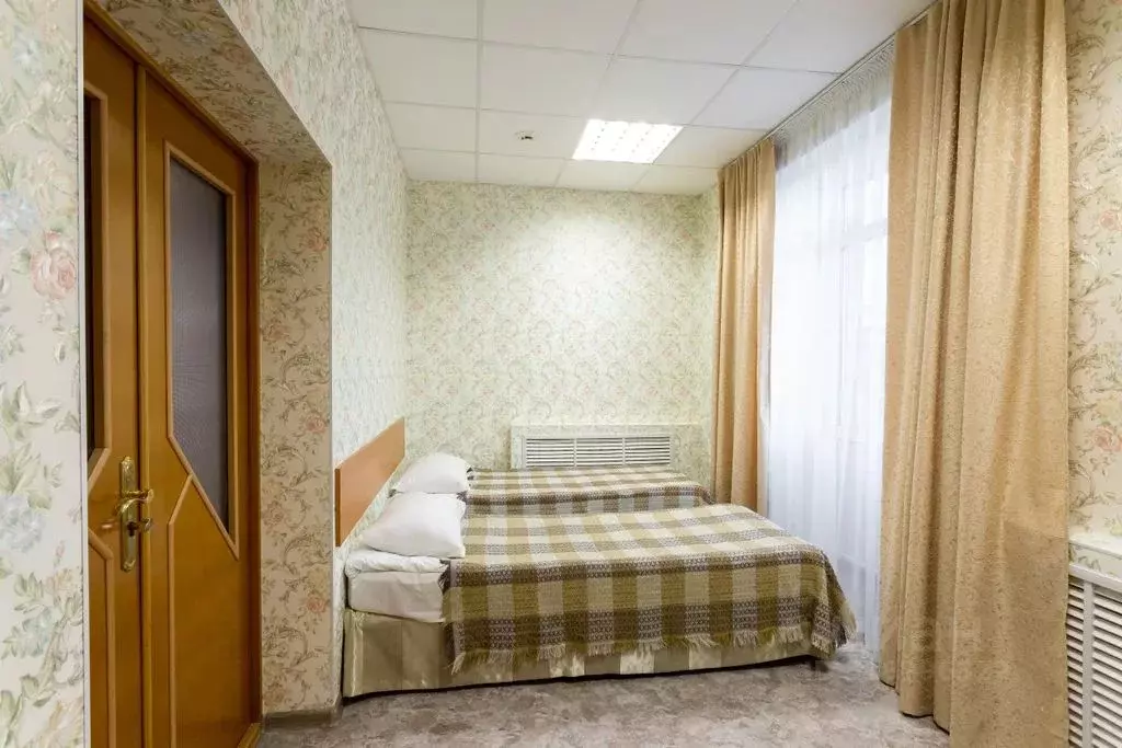 Комната Челябинская область, Челябинск ул. Яблочкина, 12пом1 - Фото 1