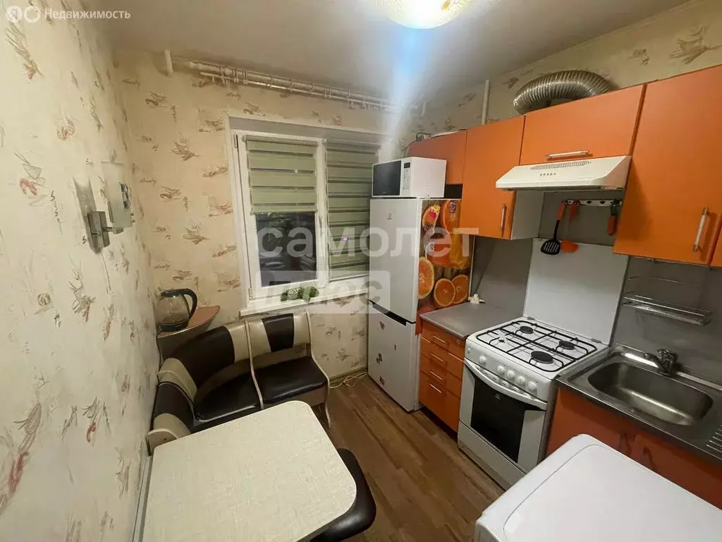 2-комнатная квартира: Мурманск, улица Аскольдовцев, 18 (47.4 м) - Фото 0