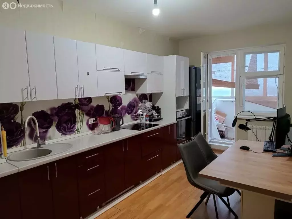 2-комнатная квартира: Белгород, улица Макаренко, 26 (60 м) - Фото 1