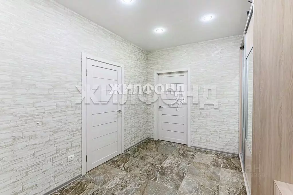 2-к кв. Новосибирская область, Новосибирск Красный просп., 181 (60.0 ... - Фото 2