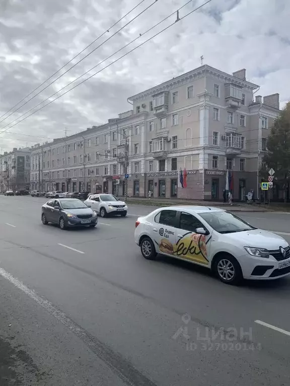 2-к кв. Омская область, Омск просп. Карла Маркса, 6 (60.0 м) - Фото 1