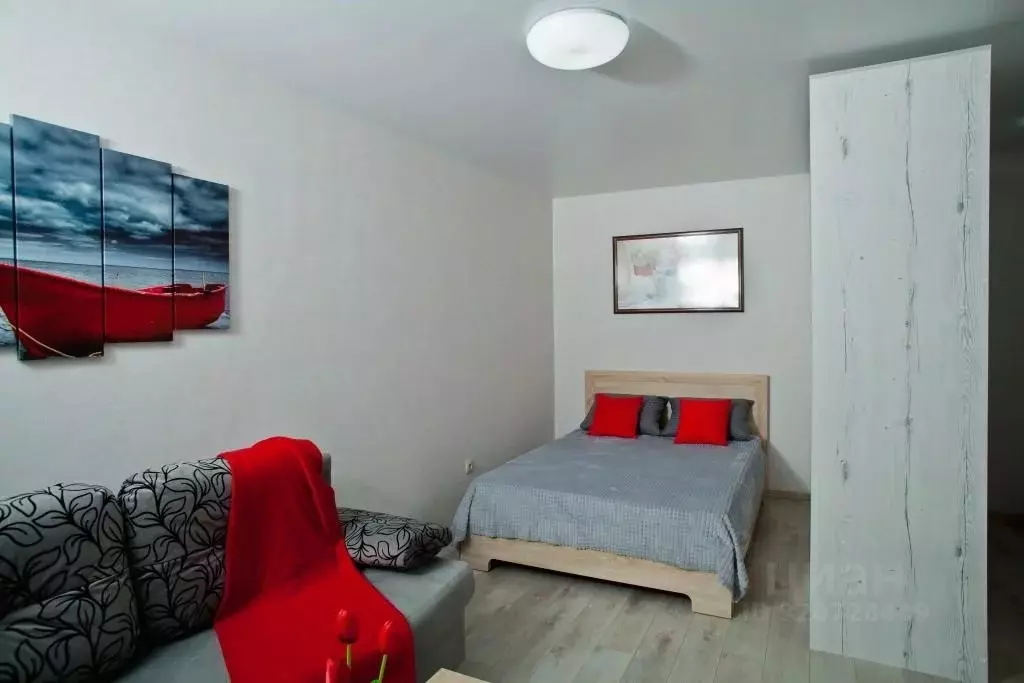 1-к кв. Самарская область, Сызрань Пензенская ул., 37 (30.0 м) - Фото 1