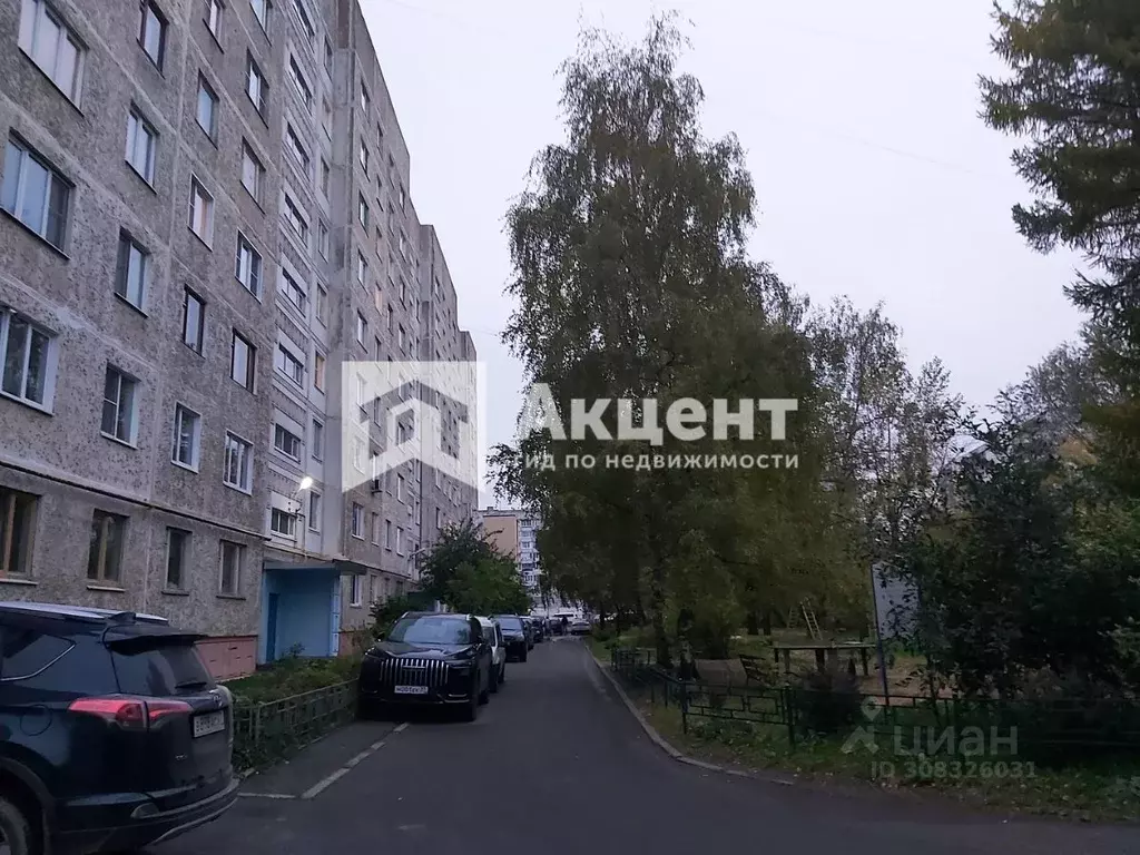 3-к кв. Ивановская область, Иваново ул. Володарского, 7 (63.7 м) - Фото 0