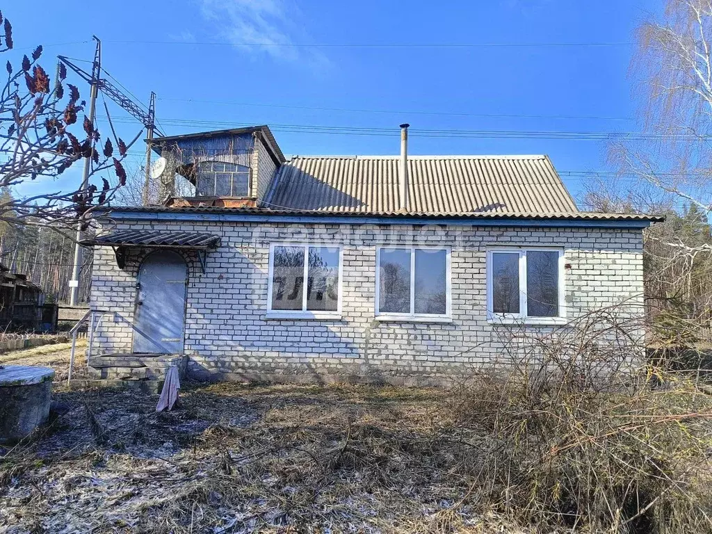 Дом в Белгородская область, Старооскольский городской округ, с. ... - Фото 1