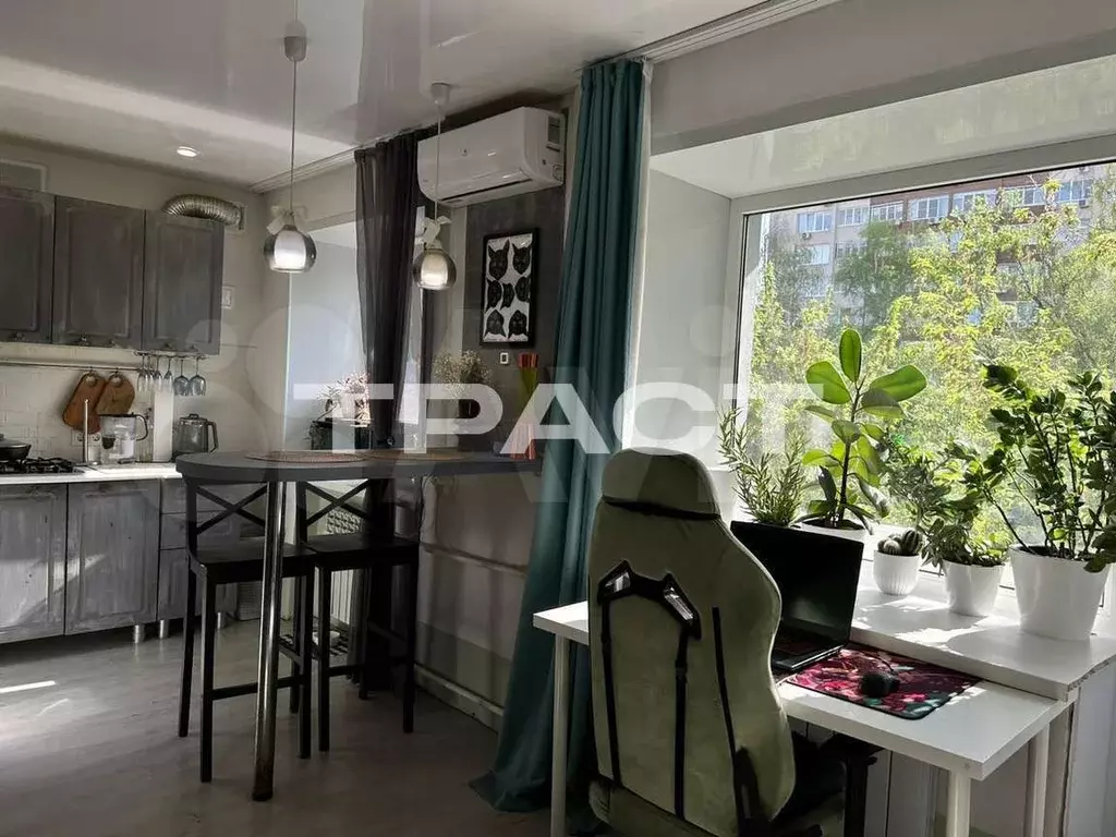 2-к. квартира, 42,8 м, 4/4 эт. - Фото 0
