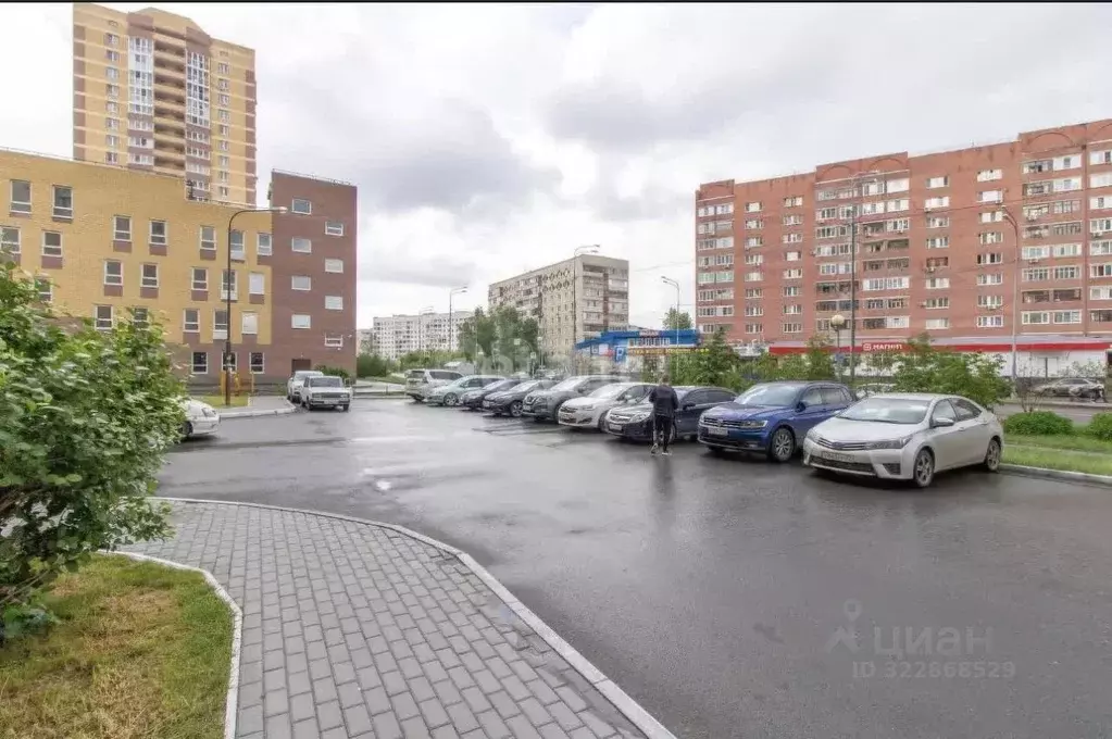 Помещение свободного назначения в Тюменская область, Тюмень Заречный ... - Фото 1
