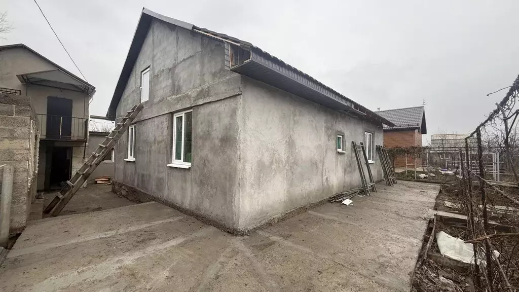 Дом в Оренбургская область, Оренбургский район, Ивановский сельсовет, ... - Фото 1