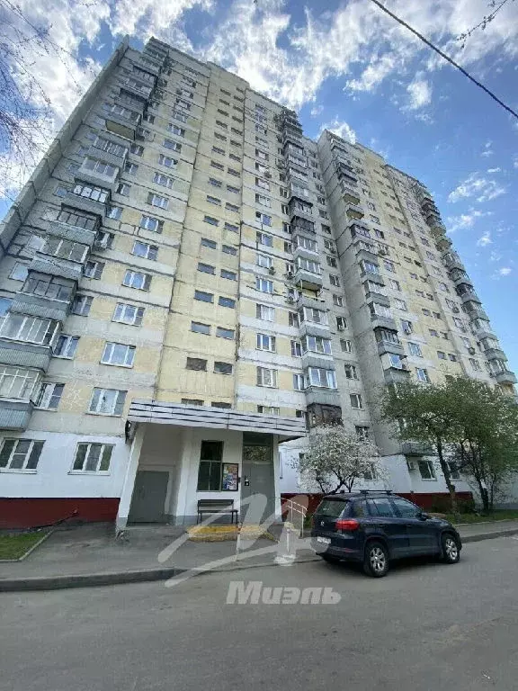 Продается 3-комнатная квартира - Фото 1