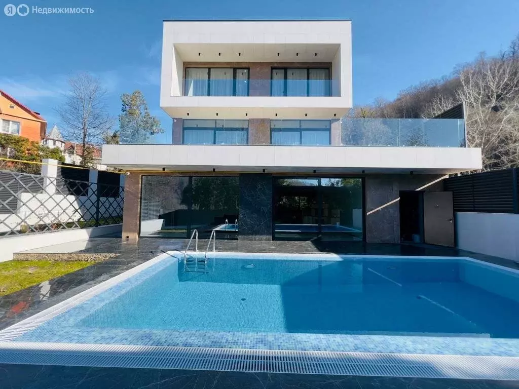 Дом в Сочи, Береговая улица, 36 (300 м) - Фото 0