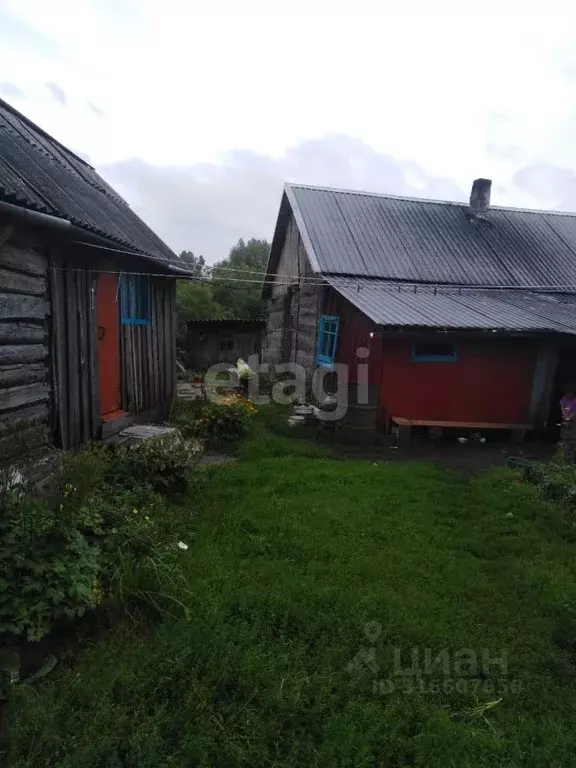 Дом в Кемеровская область, Крапивинский пгт ул. Набережная (33 м) - Фото 0