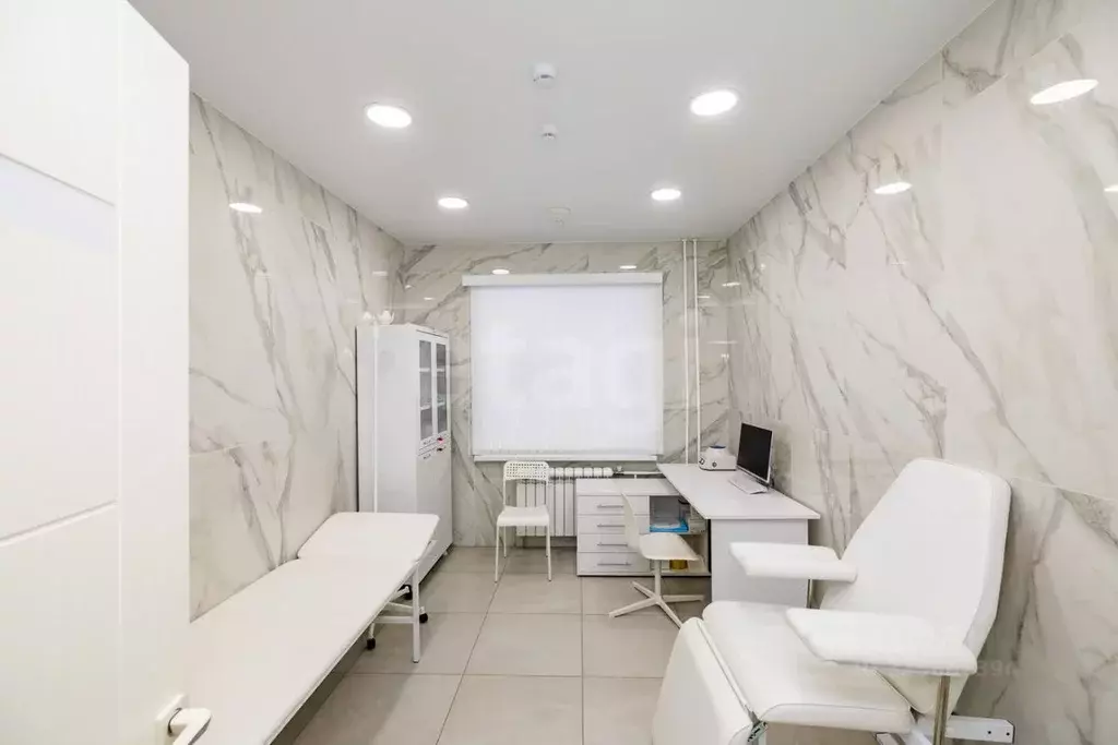 Офис в Ханты-Мансийский АО, Сургут ул. 30 лет Победы, 62 (132 м) - Фото 1