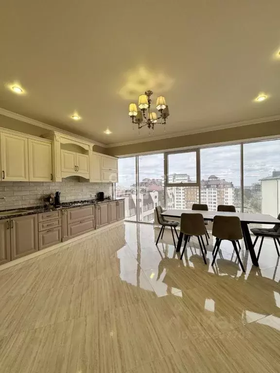 3-к кв. Кабардино-Балкария, Нальчик ул. Ахохова, 190А (175.0 м) - Фото 1