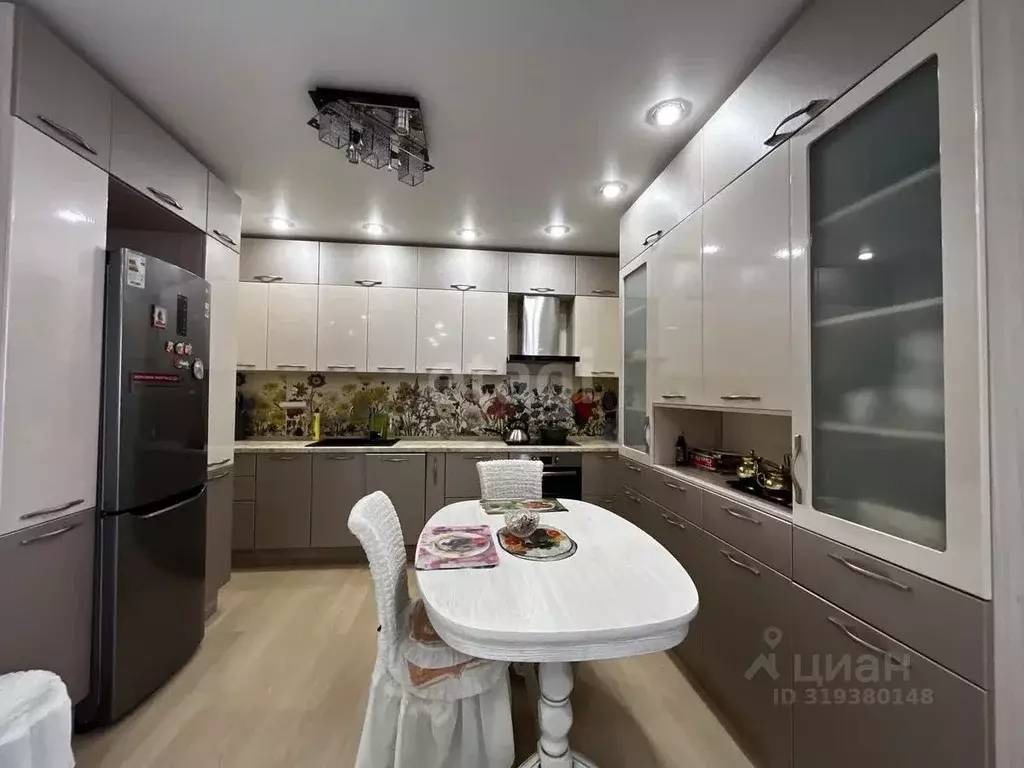 2-к кв. Коми, Сыктывкар ул. Клары Цеткин, 50 (54.3 м) - Фото 1