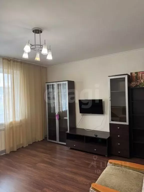 2-к кв. Красноярский край, Красноярск ул. Молокова, 33 (56.0 м) - Фото 0