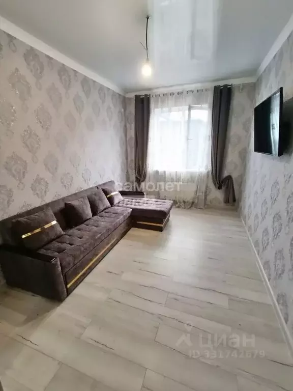 2-к кв. Кабардино-Балкария, Нальчик ул. Солнечная, 8/2 (53.0 м) - Фото 1