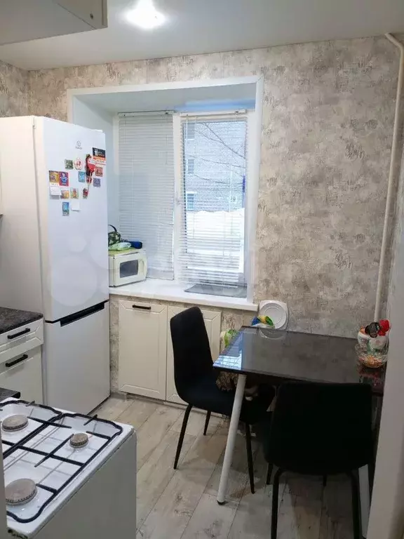 2-к. квартира, 42 м, 1/5 эт. - Фото 0