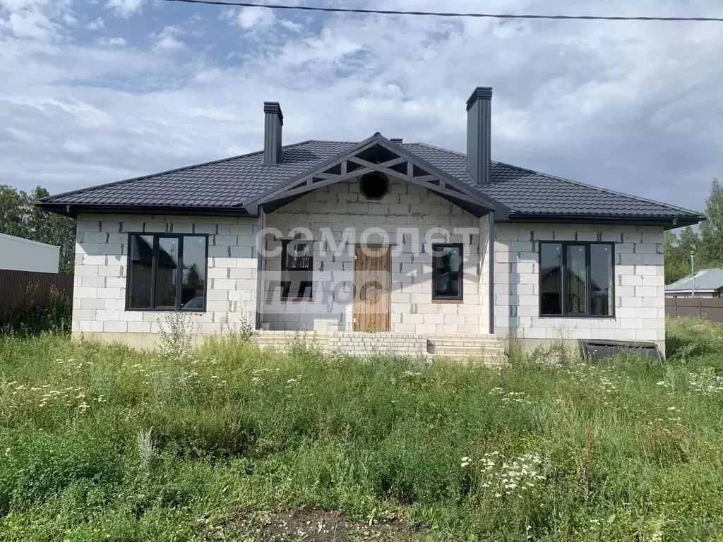 Дом в Липецкая область, с. Доброе ул. А.С. Дворниковой, 48 (166 м) - Фото 1