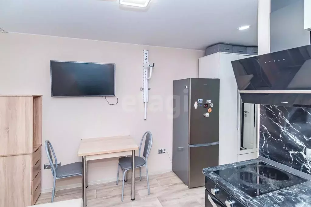 Студия Ханты-Мансийский АО, Сургут ул. Бажова, 31 (16.0 м) - Фото 1