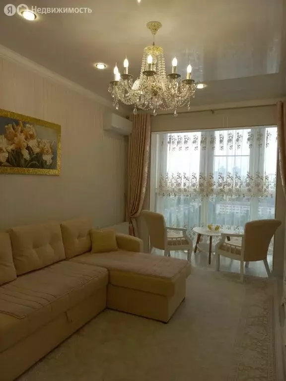 2-комнатная квартира: Новороссийск, улица Куникова, 20А (63 м) - Фото 1