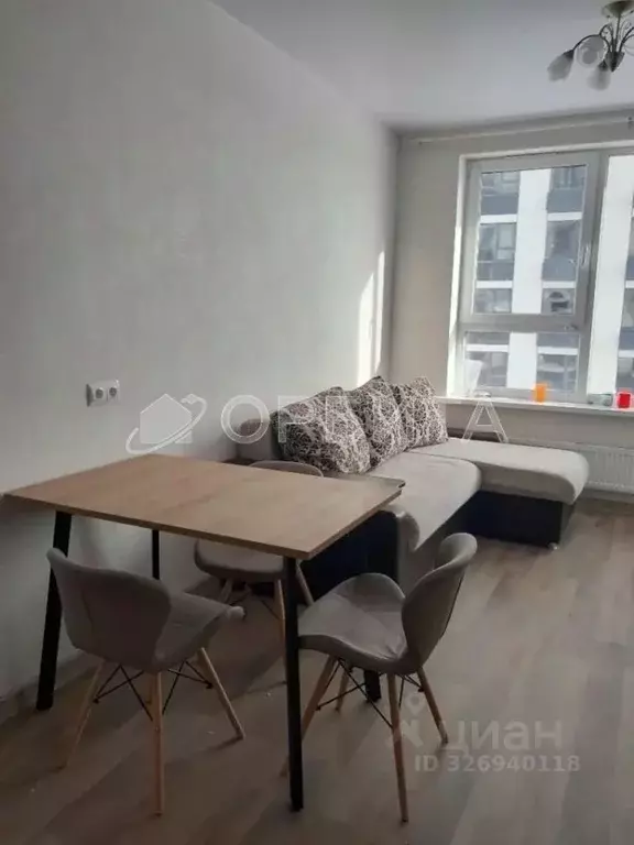 1-к кв. Тюменская область, Тюмень ул. Краснооктябрьская, 4 (45.6 м) - Фото 2