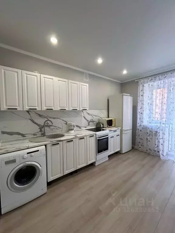 1-к кв. Тюменская область, Тюмень ул. Клары Цеткин, 61к6 (38.0 м) - Фото 1