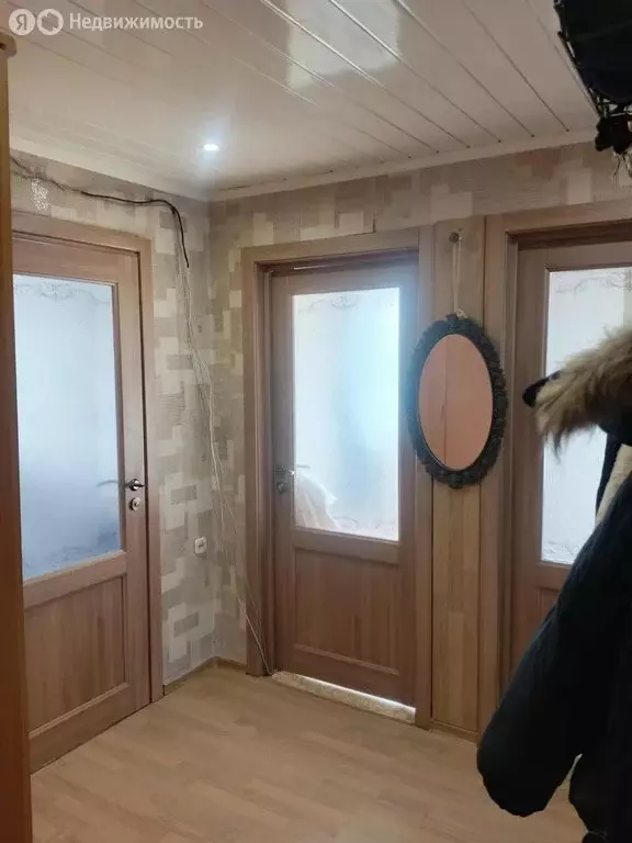 3-комнатная квартира: Красноярск, улица Юшкова, 10 (61 м) - Фото 1