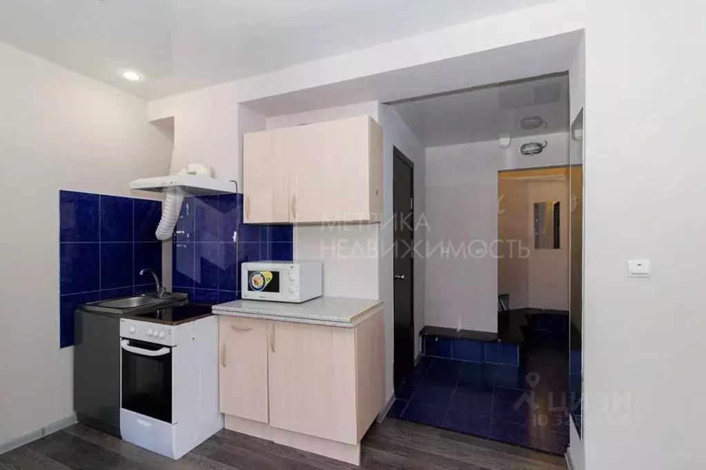 Студия Тюменская область, Тюмень ул. Демьяна Бедного, 83к1 (28.2 м) - Фото 0