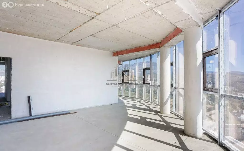 1-комнатная квартира: Алушта, улица Ленина, 37 (48 м) - Фото 2