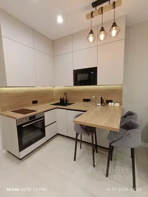 3-к кв. Новосибирская область, Новосибирск ул. Немировича-Данченко, ... - Фото 1