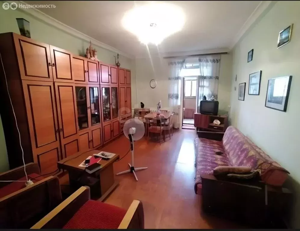 3-комнатная квартира: Нижний Тагил, Вязовская улица, 9 (90 м) - Фото 0