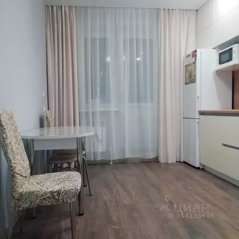 2-к кв. Ханты-Мансийский АО, Урай 1Г мкр, 2 (64.0 м) - Фото 1