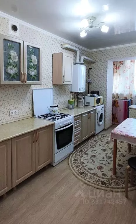 2-к кв. Астраханская область, Астрахань ул. Космонавтов, 18к4 (60.0 м) - Фото 1