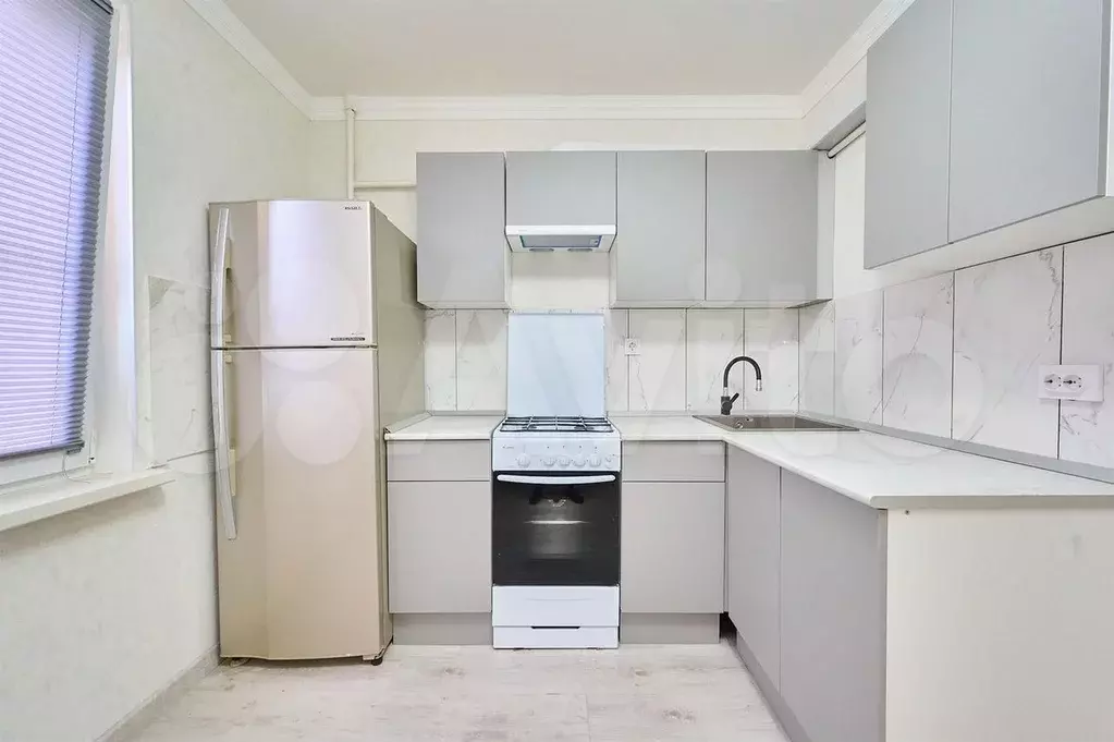 2-к. квартира, 55 м, 1/9 эт. - Фото 1