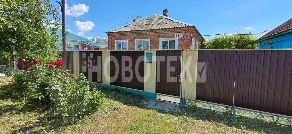 Дом в Краснодарский край, Каневская ст-ца ул. Чигиринская, 101 (59 м) - Фото 1