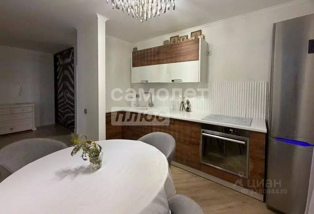 2-к кв. Тюменская область, Тюмень ул. Ю.-Р.Г. Эрвье, 30к3 (54.8 м) - Фото 1