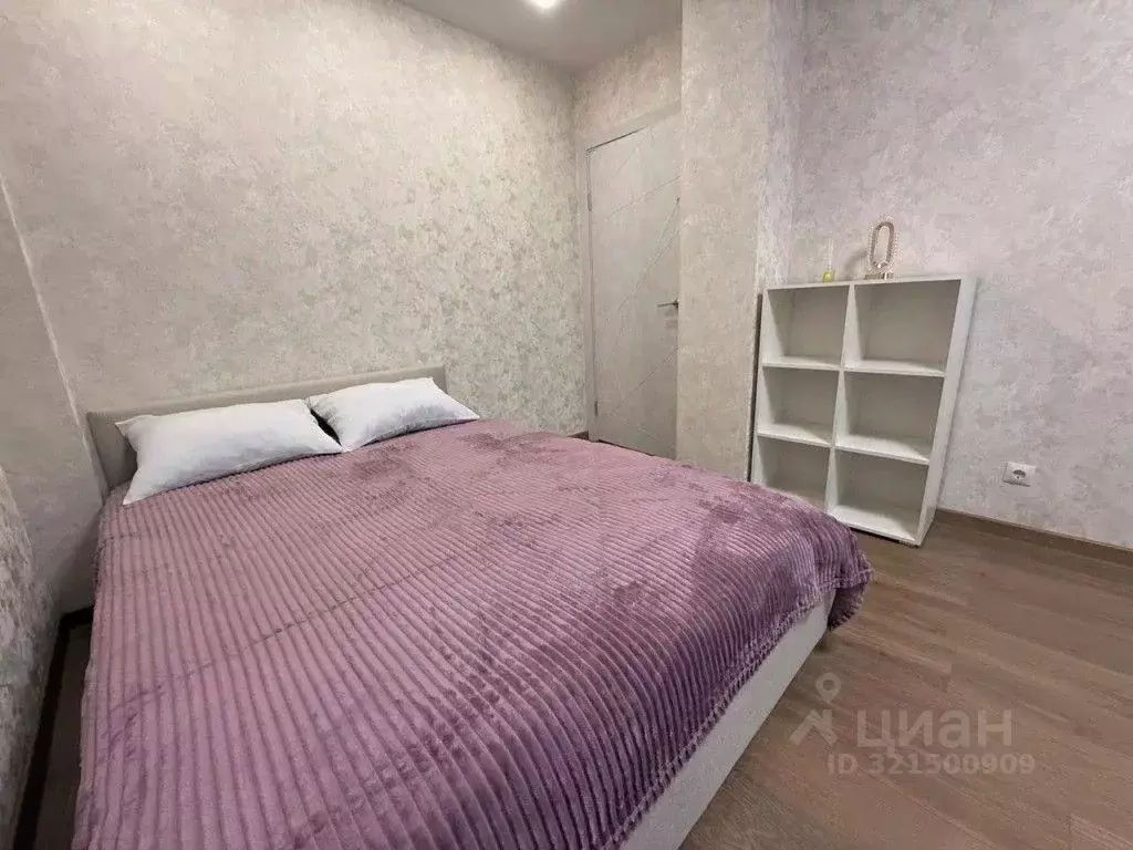1-к кв. Псковская область, Псков ул. Ижорского Батальона, 17 (36.0 м) - Фото 1