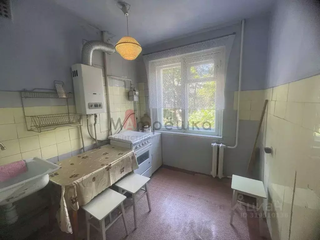 2-к кв. Белгородская область, Белгород ул. 5 Августа, 14 (48.0 м) - Фото 0