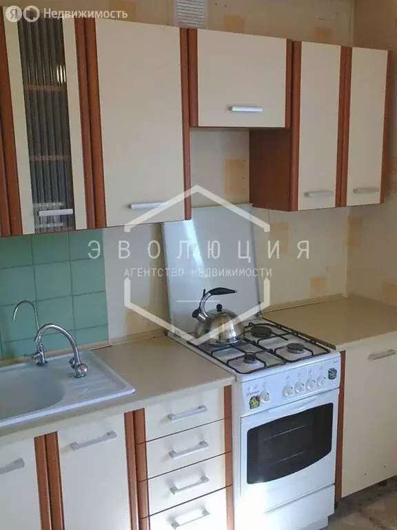 1-комнатная квартира: Калининград, улица Подполковника Емельянова, 266 ... - Фото 1