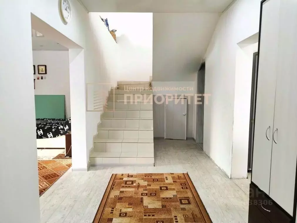 Дом в Саха (Якутия), Якутск ул. Виктория, 46 (146 м) - Фото 1