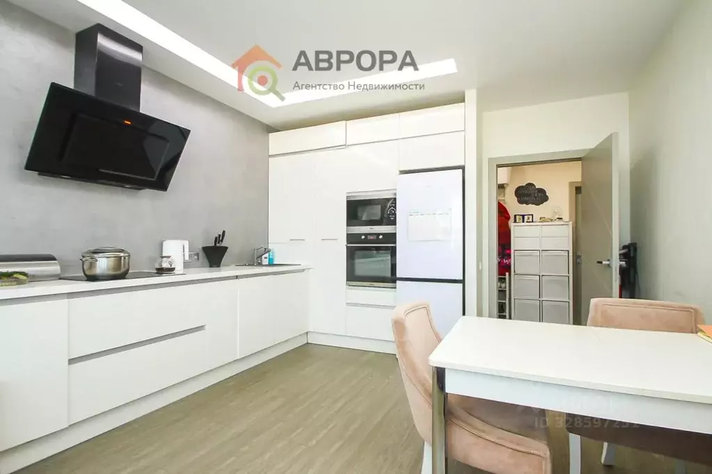 2-к кв. Ханты-Мансийский АО, Сургут ул. Мелик-Карамова, 4 (65.4 м) - Фото 1